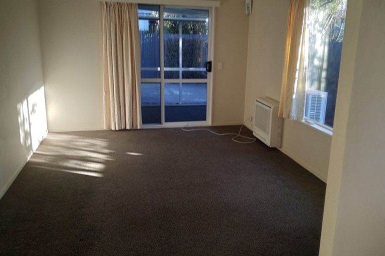 Photo of property in 1/4 Solway Avenue, Ilam, Christchurch, 8041