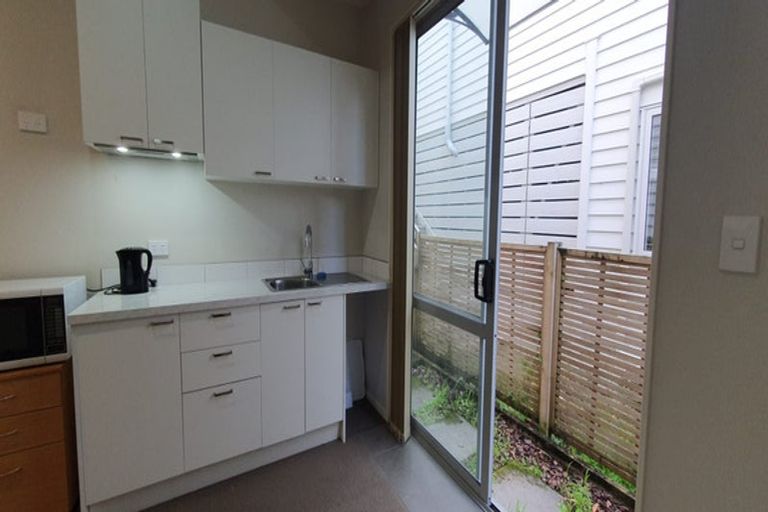 Photo of property in 11c Nimstedt Avenue, Oteha, Auckland, 0632