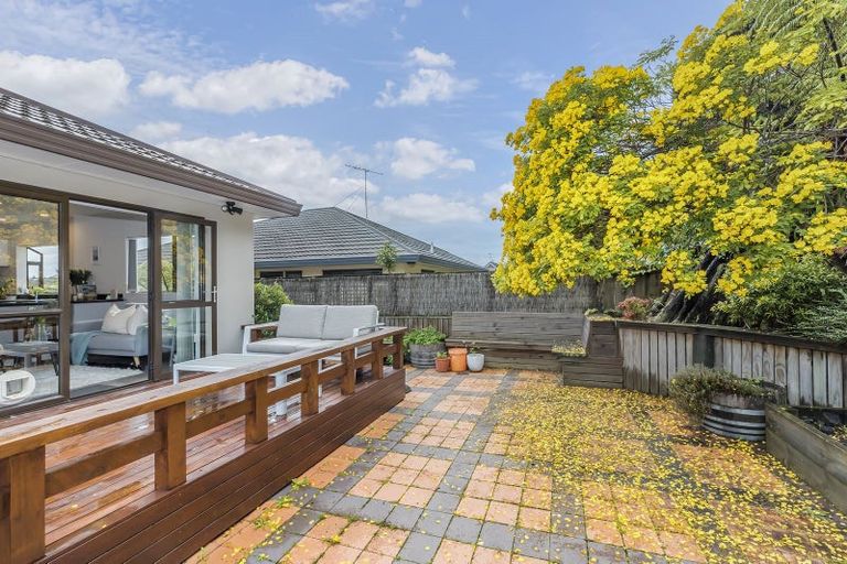 Photo of property in 37 Spyglass Lane, Whitby, Porirua, 5024