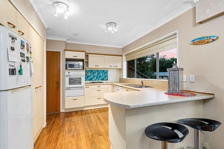 Photo of property in 24 Hartley Terrace, Massey, Auckland, 0614