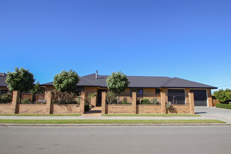 Photo of property in 12 Berkley Place, Oamaru North, Oamaru, 9400