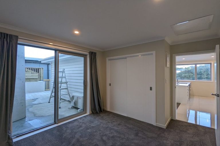 Photo of property in 44 Albatross Close, Whitby, Porirua, 5024