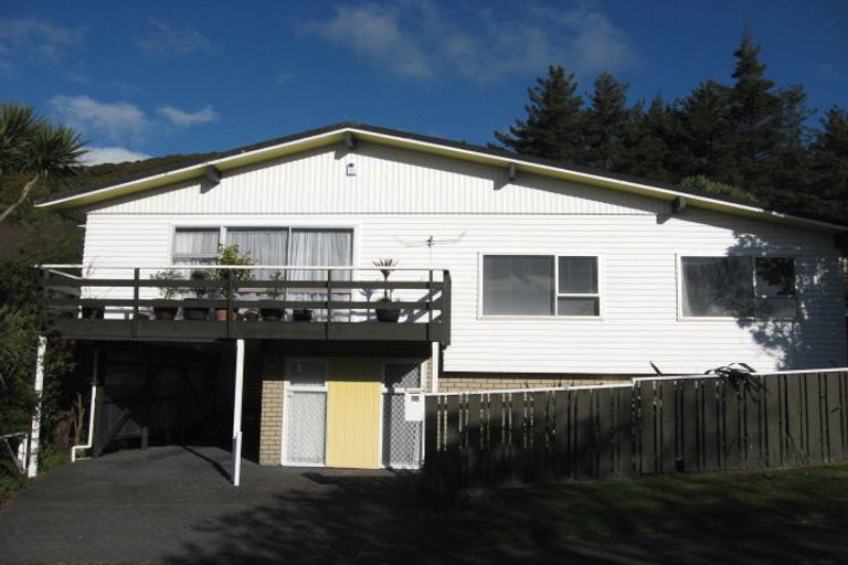 Photo of property in 49 Holland Street, Wainuiomata, Lower Hutt, 5014
