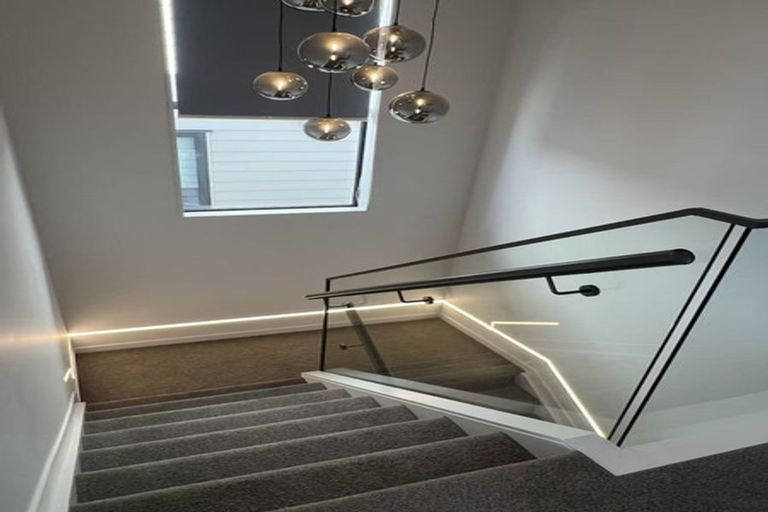 Photo of property in 1 Rae Road, Campbells Bay, Auckland, 0620