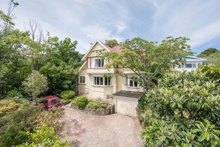 Photo of property in 1 Waimea Road, Nelson South, Nelson, 7010