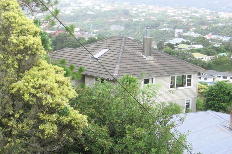 Photo of property in 11 Cheshire Street, Northland, Wellington, 6012
