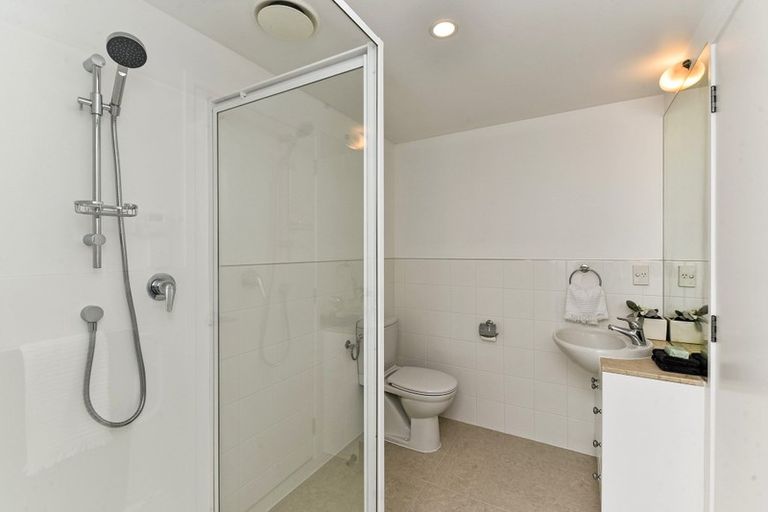 Photo of property in 26/4e Collins Street, Takapuna, Auckland, 0622