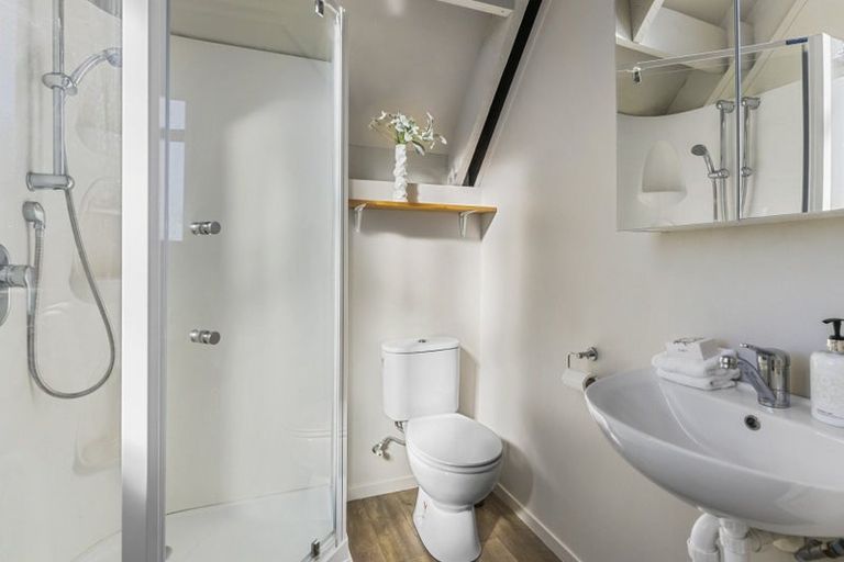 Photo of property in 25 Elliston Crescent, Stanmore Bay, Whangaparaoa, 0932