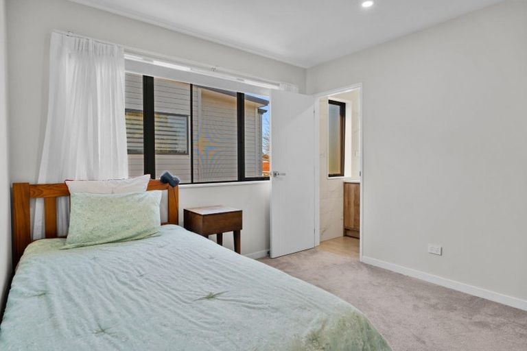 Photo of property in 9c Mowbray Place, Sunnynook, Auckland, 0620
