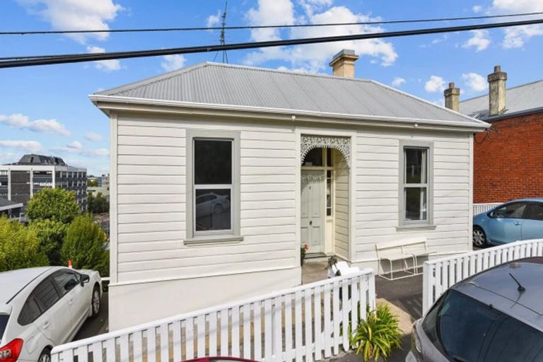 Photo of property in 142 Saint David Street, North Dunedin, Dunedin, 9016