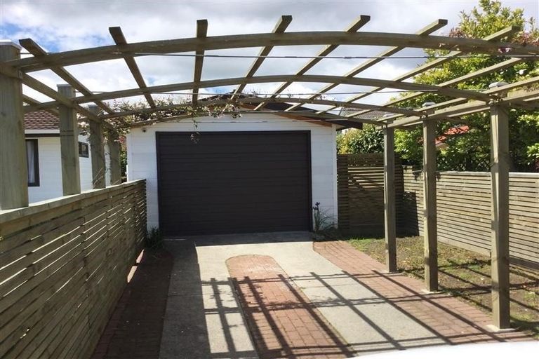 Photo of property in 25 Lynmore Avenue, Lynmore, Rotorua, 3010