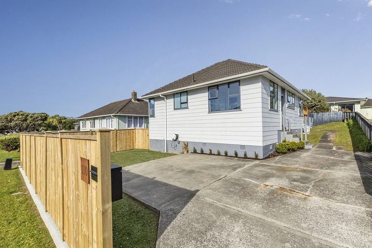 Photo of property in 110 Main Road, Titahi Bay, Porirua, 5022