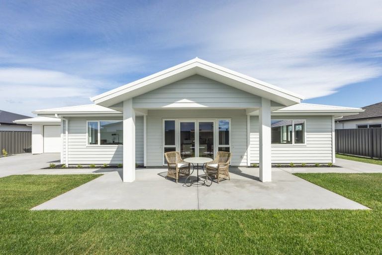 Photo of property in 15 Wai Whatu Street, Meeanee, Napier, 4110