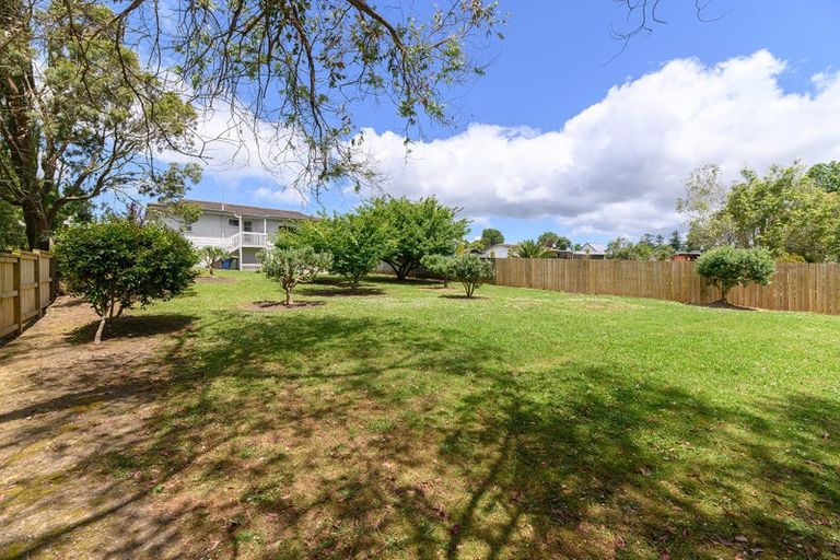 Photo of property in 106 Borich Road, Sunnyvale, Auckland, 0612