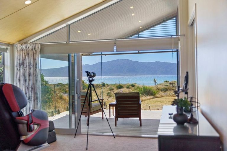 Photo of property in 131 Manly Street, Paraparaumu Beach, Paraparaumu, 5032