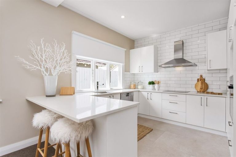 Photo of property in 59 Kotare Street, Fendalton, Christchurch, 8041