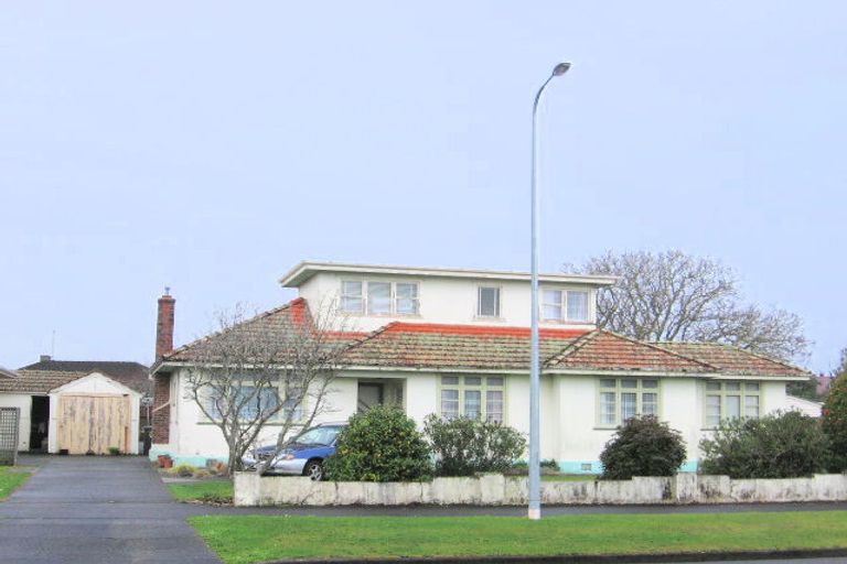 Photo of property in 61 Brightwater Terrace, Terrace End, Palmerston North, 4410