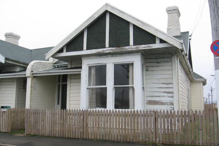 Photo of property in 43 Bradshaw Street, South Dunedin, Dunedin, 9012