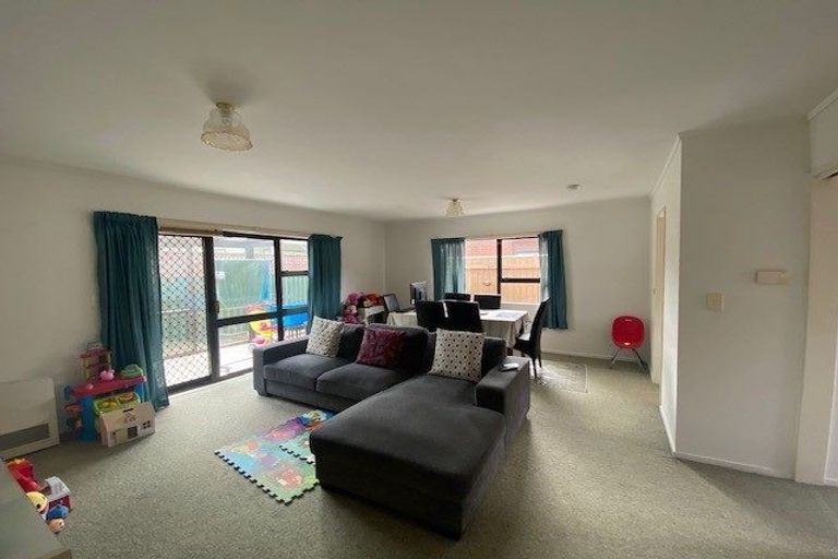Photo of property in 2/37 Bauchop Road, Waterloo, Lower Hutt, 5011