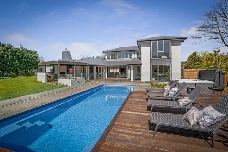 Photo of property in 11 Logan Close, Prebbleton, 7604