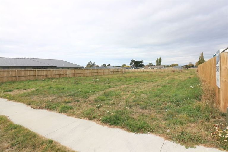 Photo of property in 7 Salkeld Place, Woodend, 7610