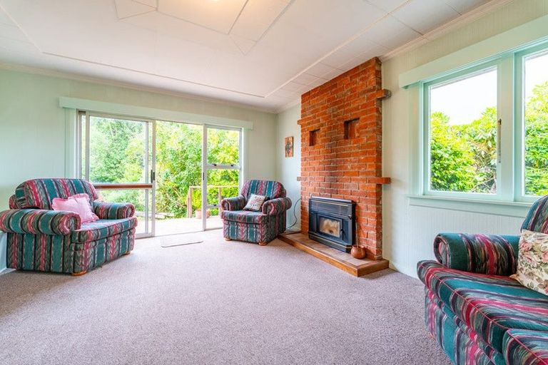 Photo of property in 6 Hughes Street, Waimate, 7924
