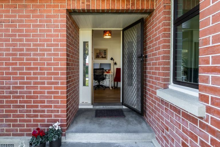 Photo of property in 27 Logan Avenue, Marewa, Napier, 4110