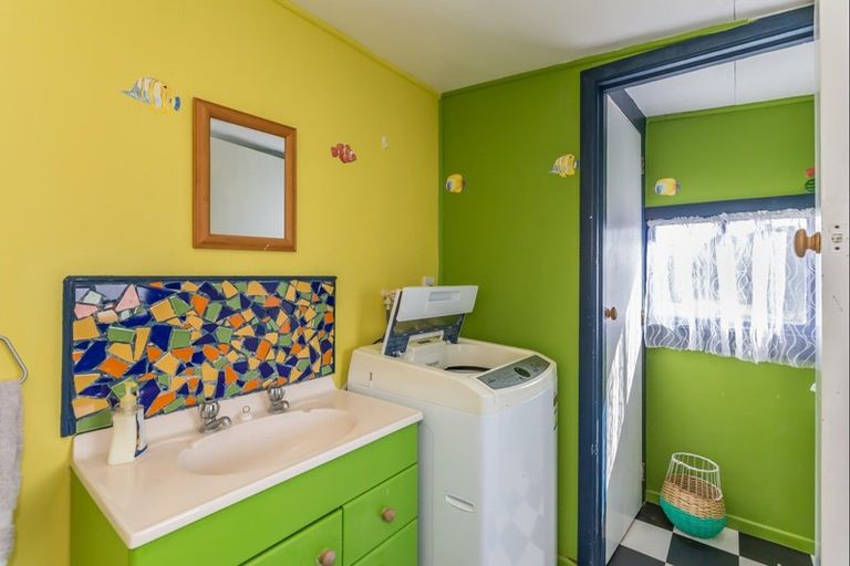 Photo of property in 22 Kauwhata Street, Himatangi Beach, Foxton, 4891