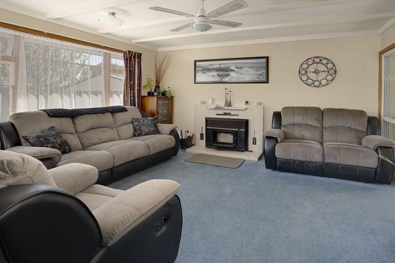 Photo of property in 12 Morris Road, Amberley, 7410