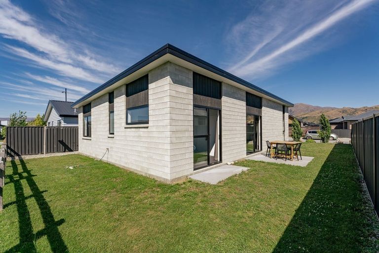 Photo of property in 3 Dawkins Street, Cromwell, 9310