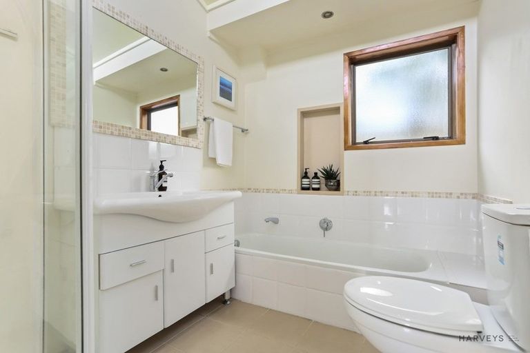 Photo of property in 147a Glengarry Road, Glen Eden, Auckland, 0602