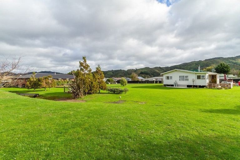 Photo of property in 196a Wise Street, Wainuiomata, Lower Hutt, 5014