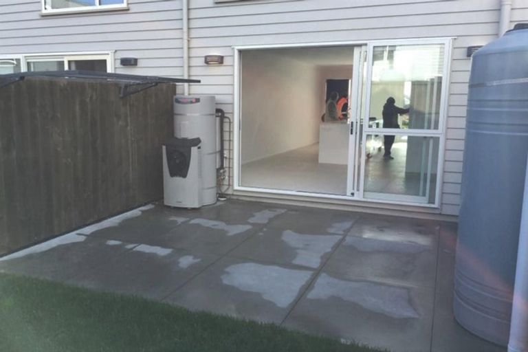 Photo of property in 55 Glidepath Road, Hobsonville, Auckland, 0616