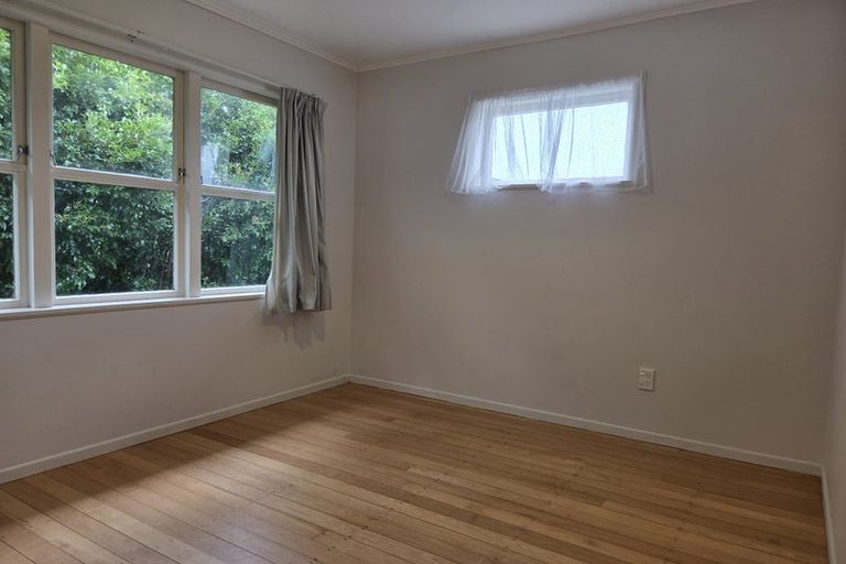 Photo of property in 21 Linwood Avenue, Forrest Hill, Auckland, 0620
