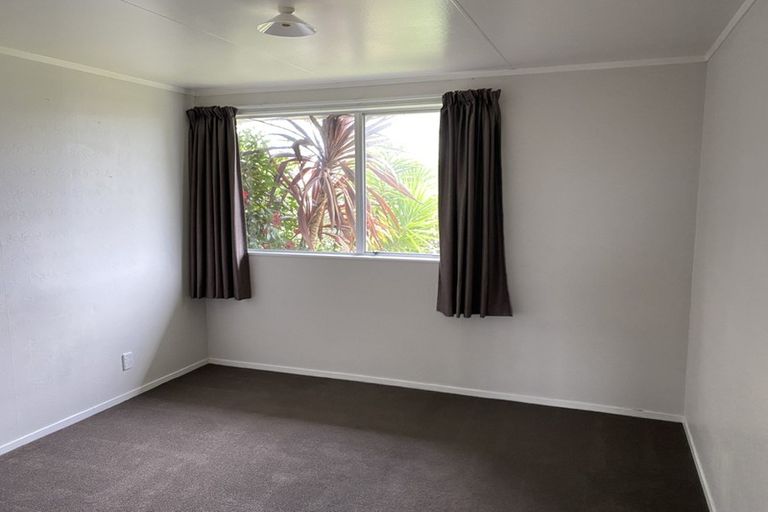 Photo of property in 9 Oak Avenue, Nawton, Hamilton, 3200