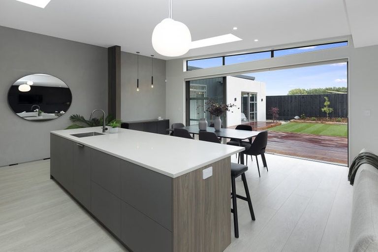 Photo of property in 7 Oakbridge Boulevard, Marshland, Christchurch, 8051