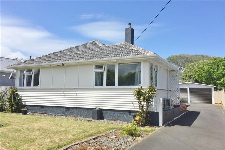 Photo of property in 1 Rawhiti Street, Dannevirke, 4930