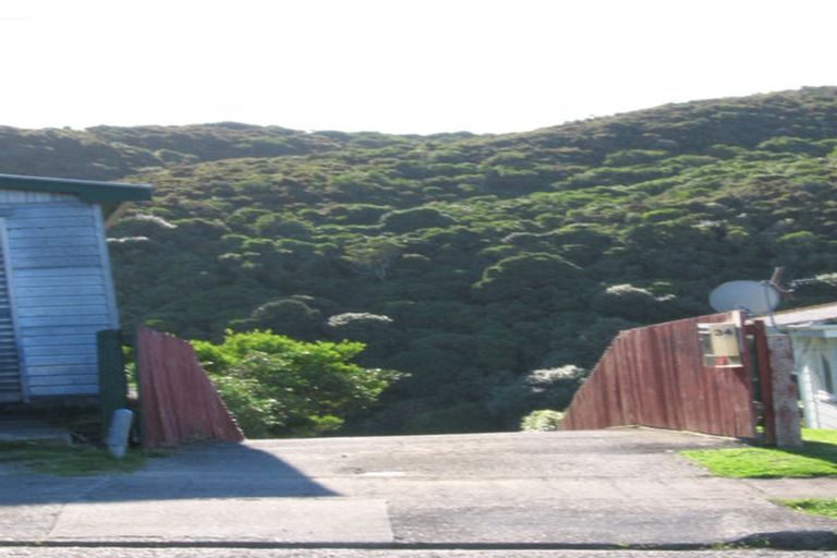 Photo of property in 34 Takapuwahia Drive, Takapuwahia, Porirua, 5022