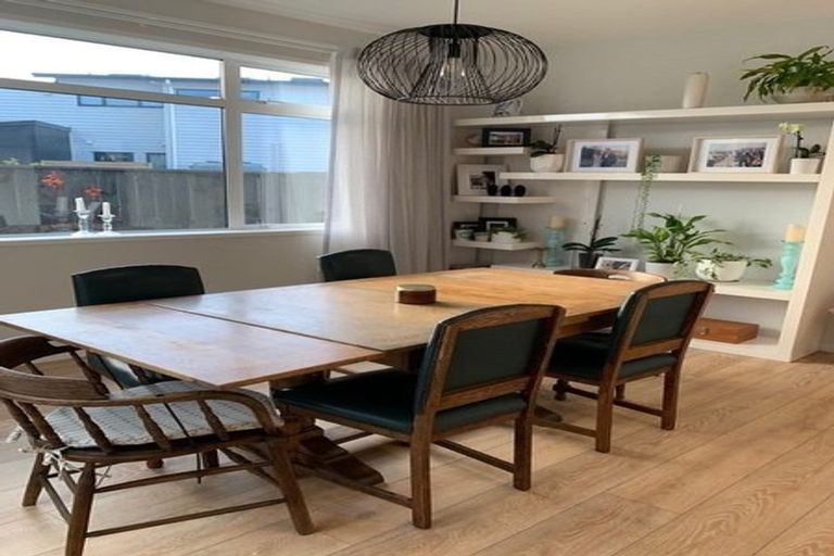 Photo of property in 5 Riroriro Road, Hobsonville, Auckland, 0616