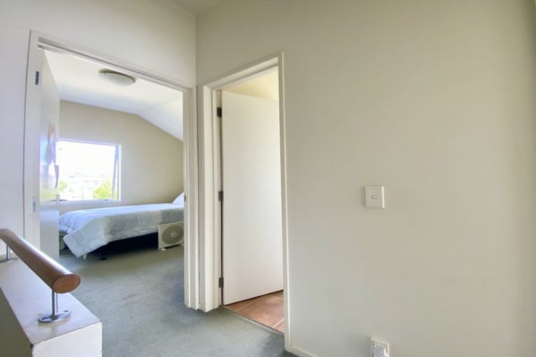 Photo of property in 30 Kirikiri Lane, East Tamaki, Auckland, 2013