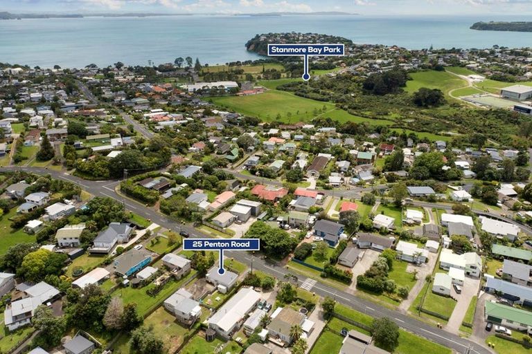 Photo of property in 25 Penton Road, Stanmore Bay, Whangaparaoa, 0932