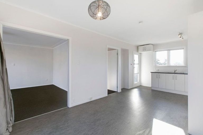 Photo of property in 8 Sterling Avenue, Manurewa East, Auckland, 2102