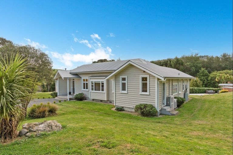 Photo of property in 784 Ponatahi Road, Martinborough, Carterton, 5792