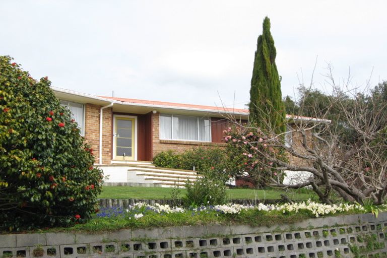 Photo of property in 42 Seaview Road, Marfell, New Plymouth, 4310