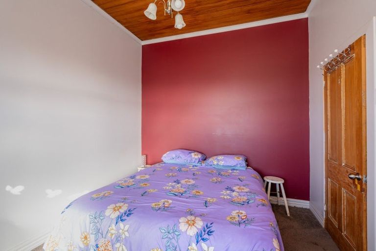 Photo of property in 6 Ocean Beach Road, Bluff, 9814
