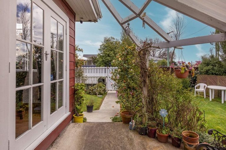 Photo of property in 52 York Street, Waltham, Christchurch, 8023