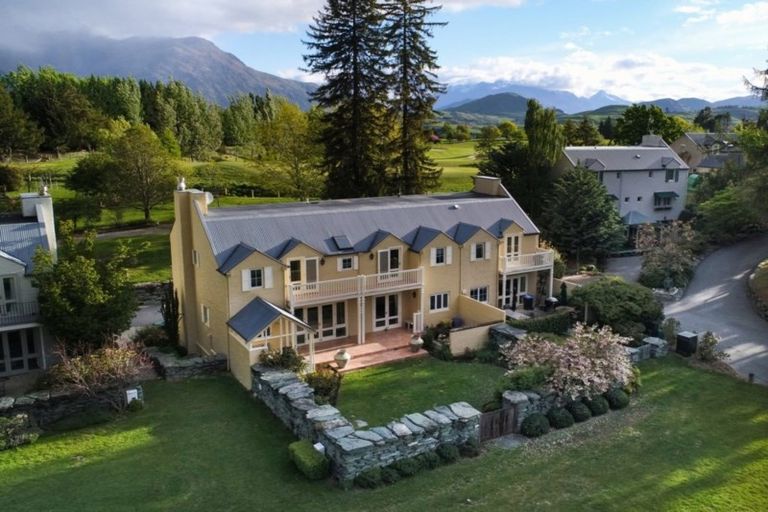 Photo of property in 3 Chalmers Close, Orewa, 0931