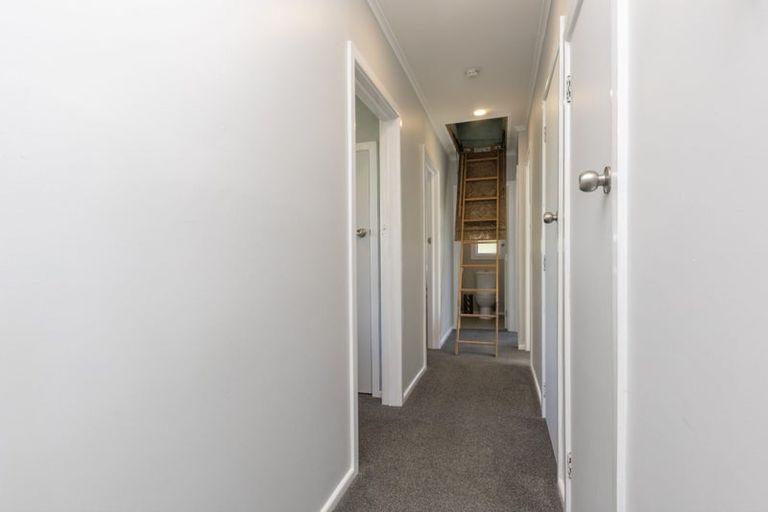 Photo of property in 2 Simpson Road, Ranui, Auckland, 0612