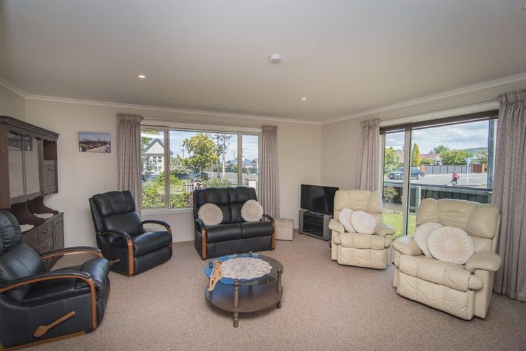 Photo of property in 36 Rhodes Street, Waimate, 7924