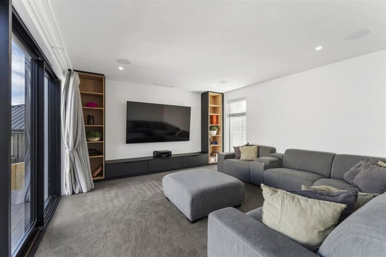 Photo of property in 208 Penruddock Rise, Westmorland, Christchurch, 8025